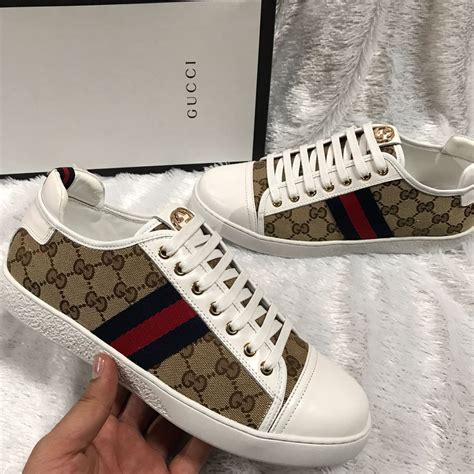 zapatillas gucci para hombre.